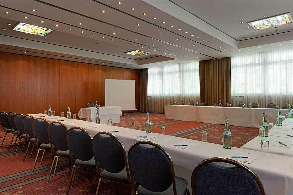 Wyndham Garden Donaueschingen Hotel Съоръжения снимка