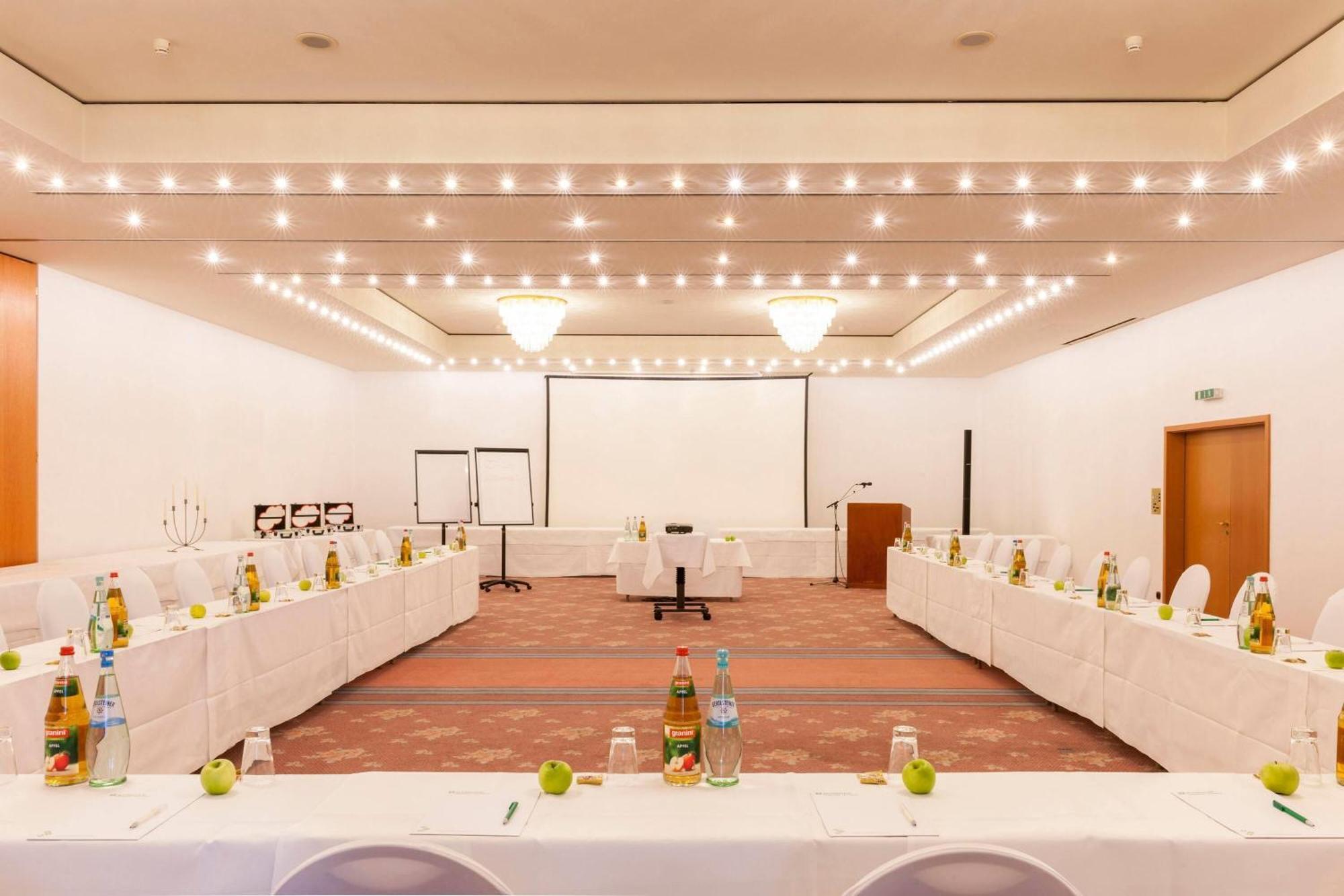 Wyndham Garden Donaueschingen Hotel Екстериор снимка